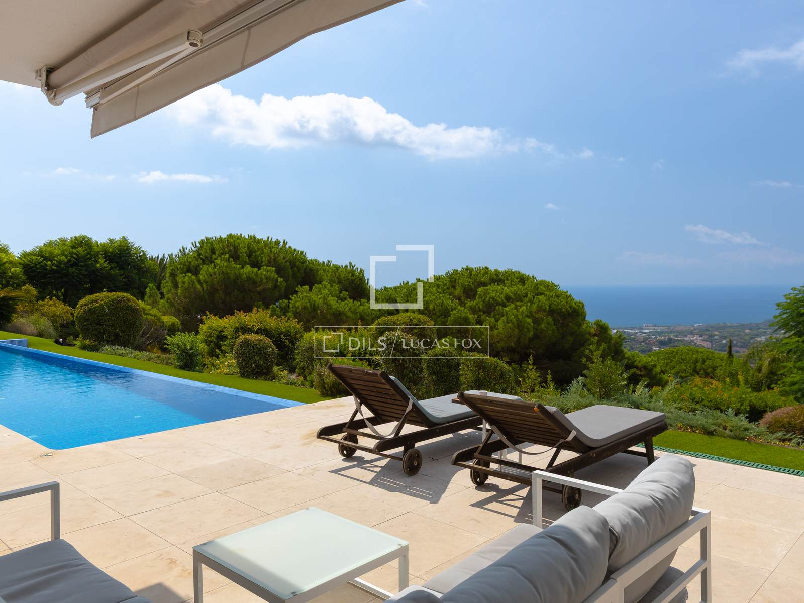 Villa in Sant Andreu de Llavaneres, Barcelona, Spain 5 bedrooms, 617 sq.m. No. 195601
