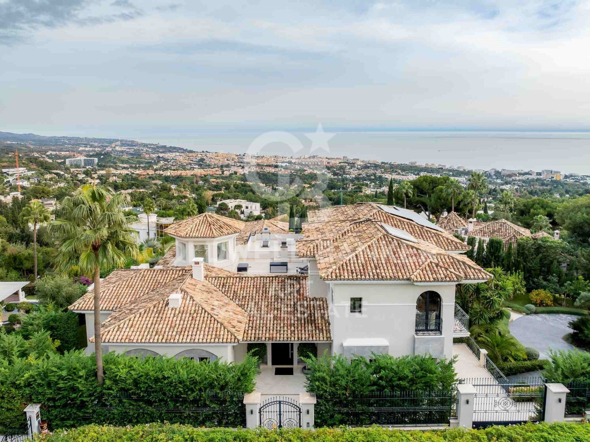 Villa in Marbella, Malaga, Spain 6 bedrooms, 868 sq.m. No. 158670