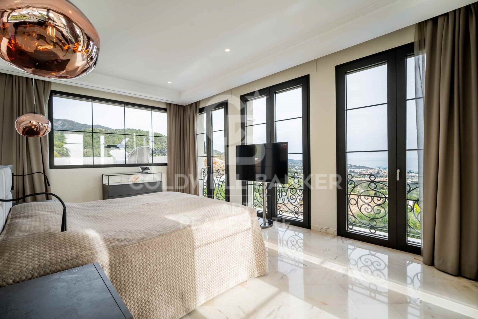 Villa in Marbella, Malaga, Spain 6 bedrooms, 868 sq.m. No. 158670