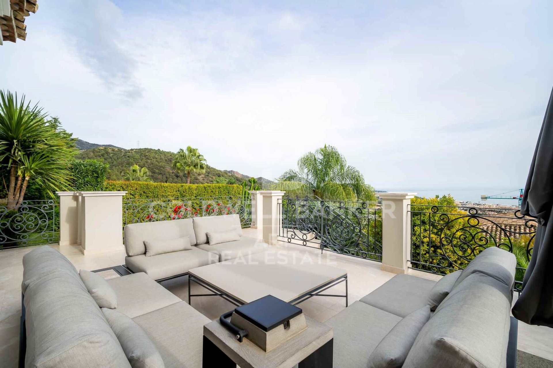 Villa in Marbella, Malaga, Spain 6 bedrooms, 868 sq.m. No. 158670