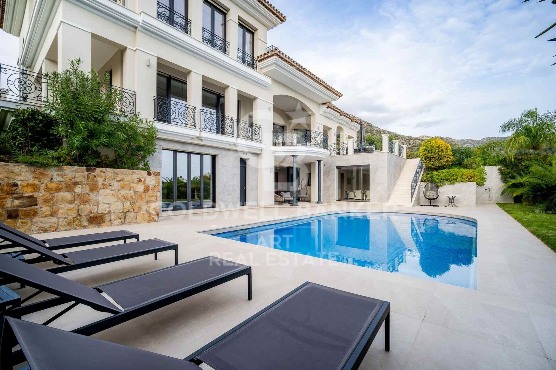 Villa in Marbella, Malaga, Spain 6 bedrooms, 868 sq.m. No. 158670
