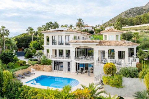 Villa in Marbella, Malaga, Spain 6 bedrooms, 868 sq.m. No. 158670