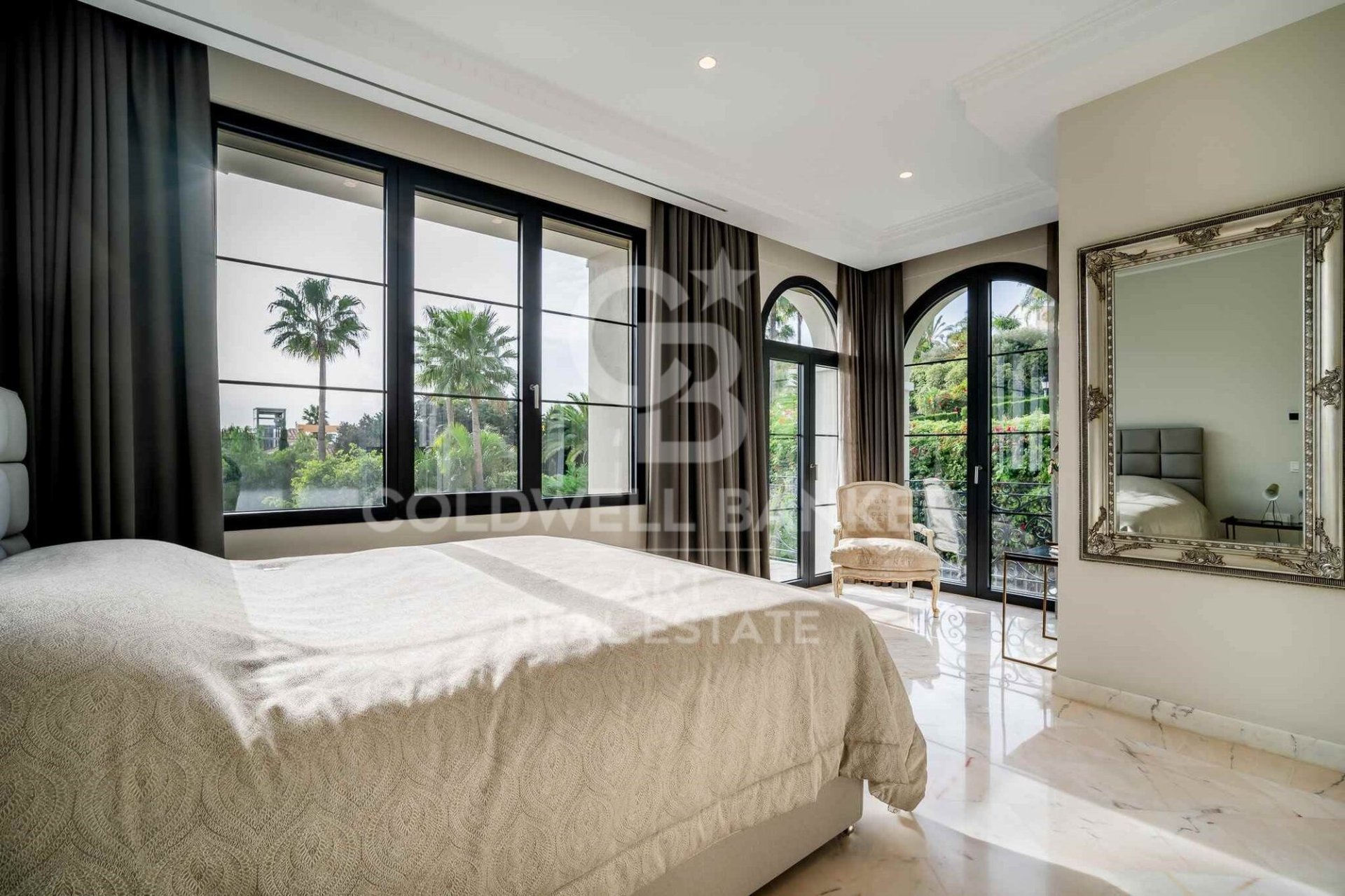 Villa in Marbella, Malaga, Spain 6 bedrooms, 868 sq.m. No. 158670