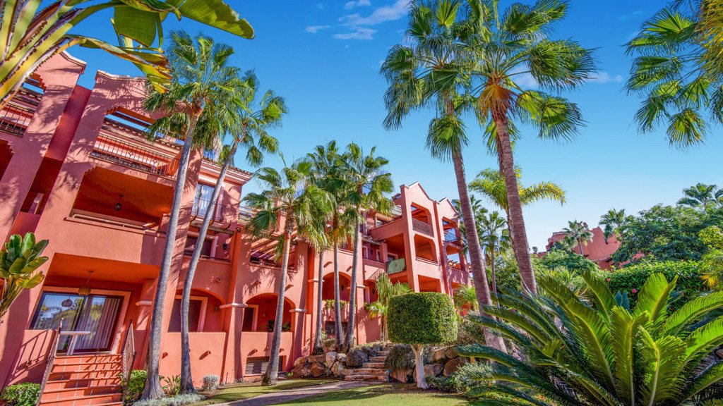 Apartment à Marbella, Malaga, Espagne 3 chambres, 200 m2 No. 172035