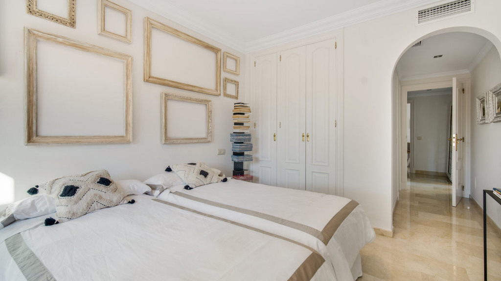 Apartment à Marbella, Malaga, Espagne 3 chambres, 200 m2 No. 172035