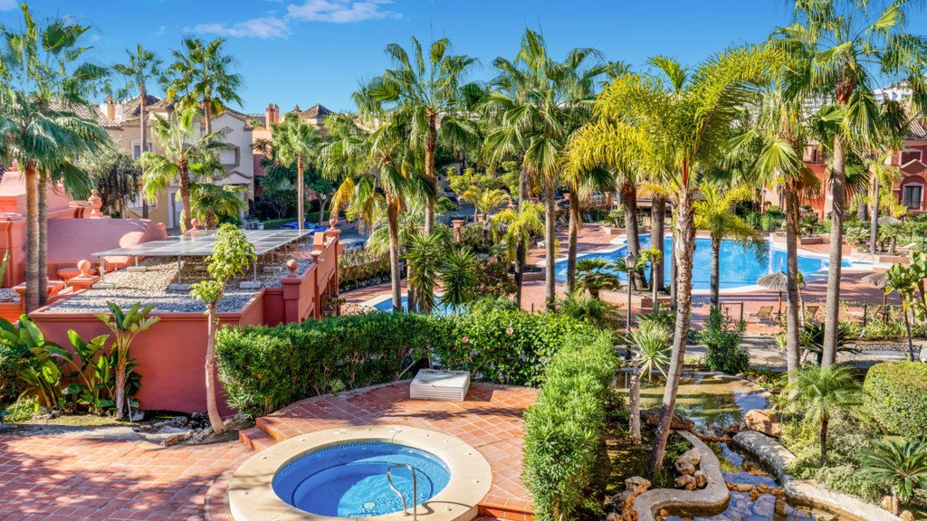 Apartment à Marbella, Malaga, Espagne 3 chambres, 200 m2 No. 172035