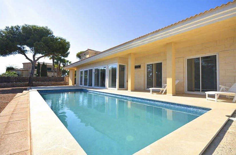 Villa i Cala Pi, Mallorca, Spanien 3 sovrum, 200 kvm. Nr. 181135