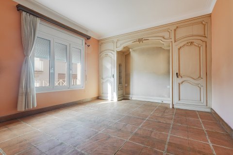 Apartment in Barcelona, Spain 4 bedrooms, 178 sq.m. No. 138462