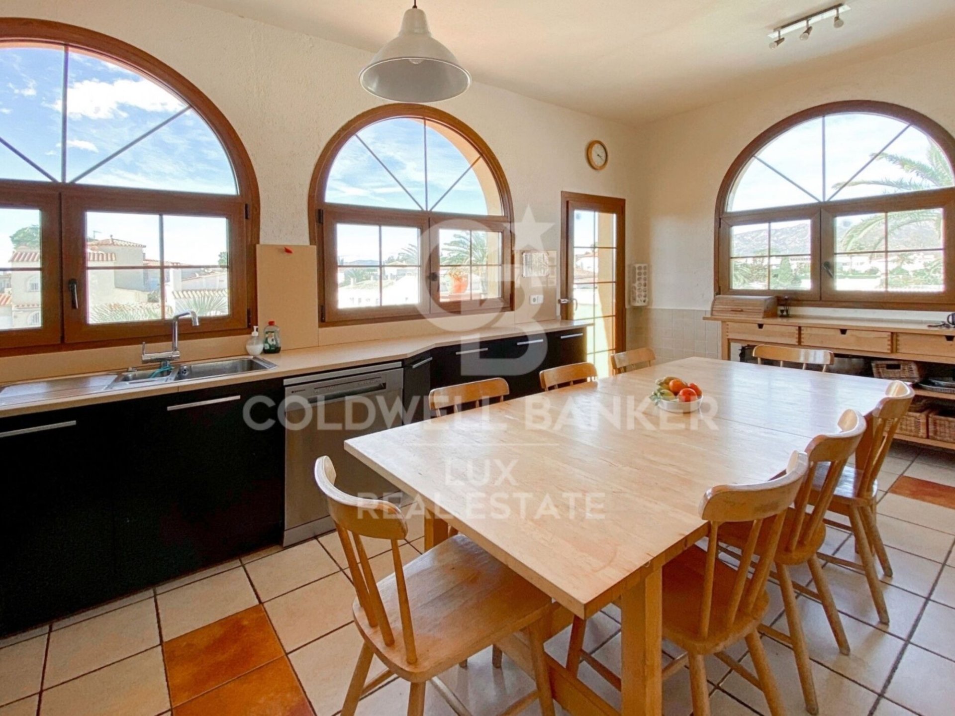 House à Empuriabrava, Girona, Espagne 7 chambres, 276 m2 No. 160368