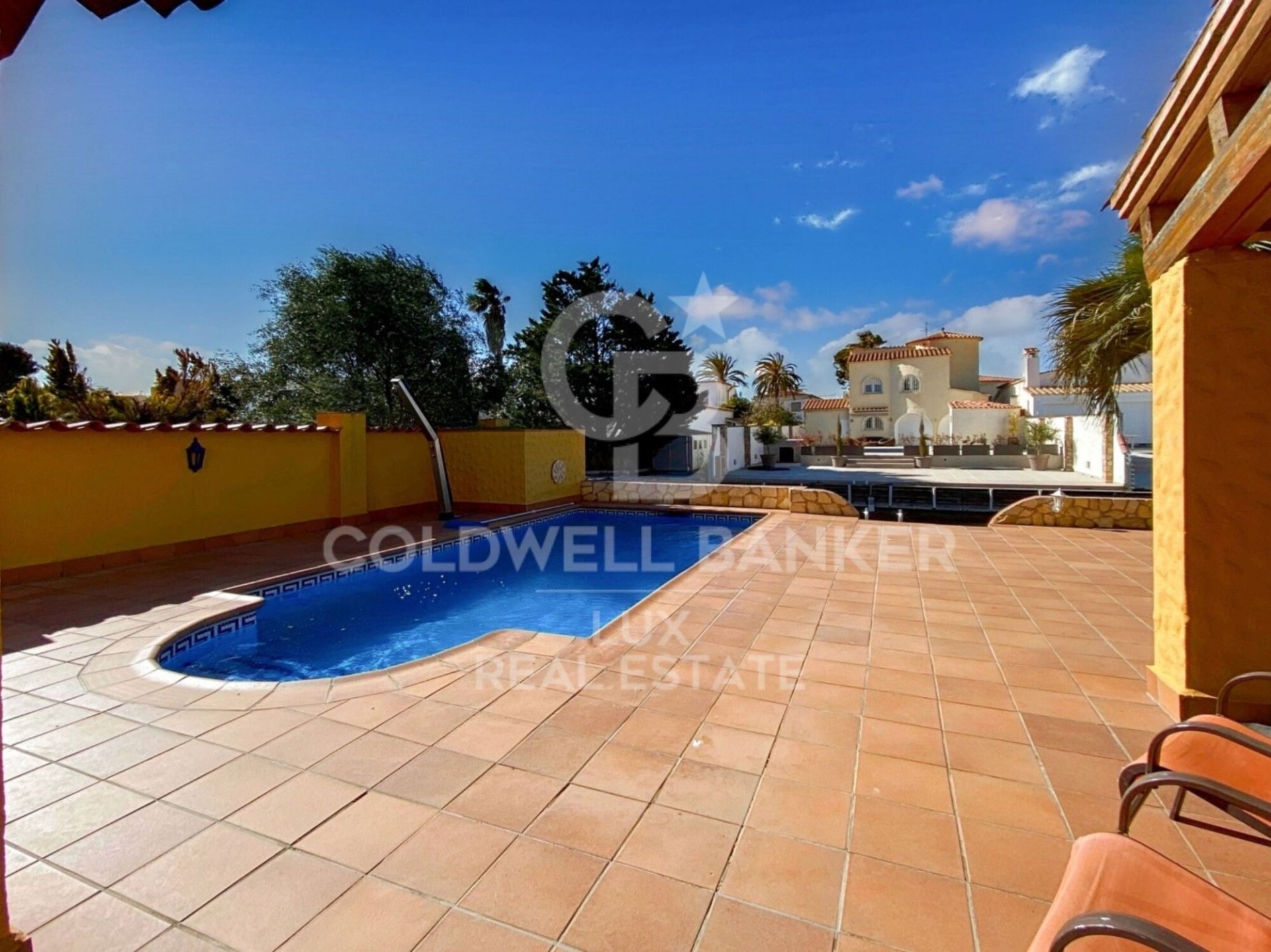 House à Empuriabrava, Girona, Espagne 7 chambres, 276 m2 No. 160368
