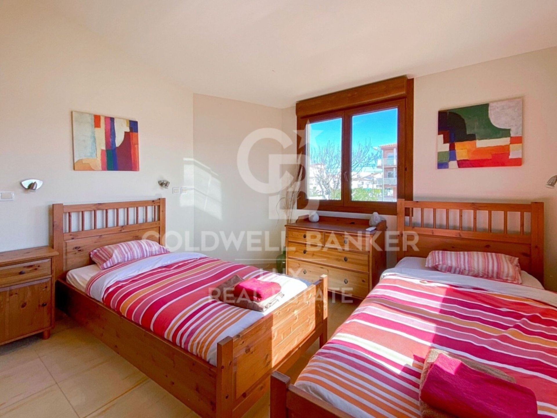 House à Empuriabrava, Girona, Espagne 7 chambres, 276 m2 No. 160368