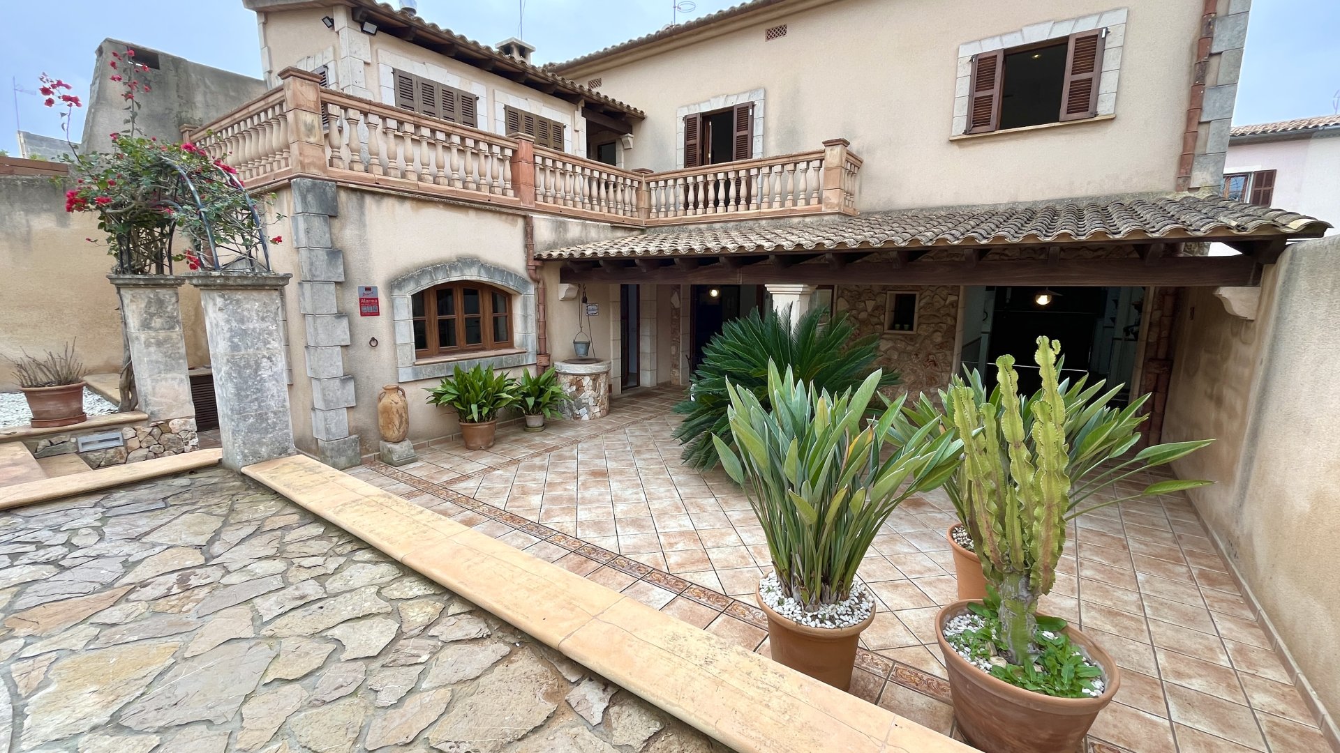 Villa in Manacor, Mallorca, Spain 3 bedrooms, 250 sq.m. No. 172042