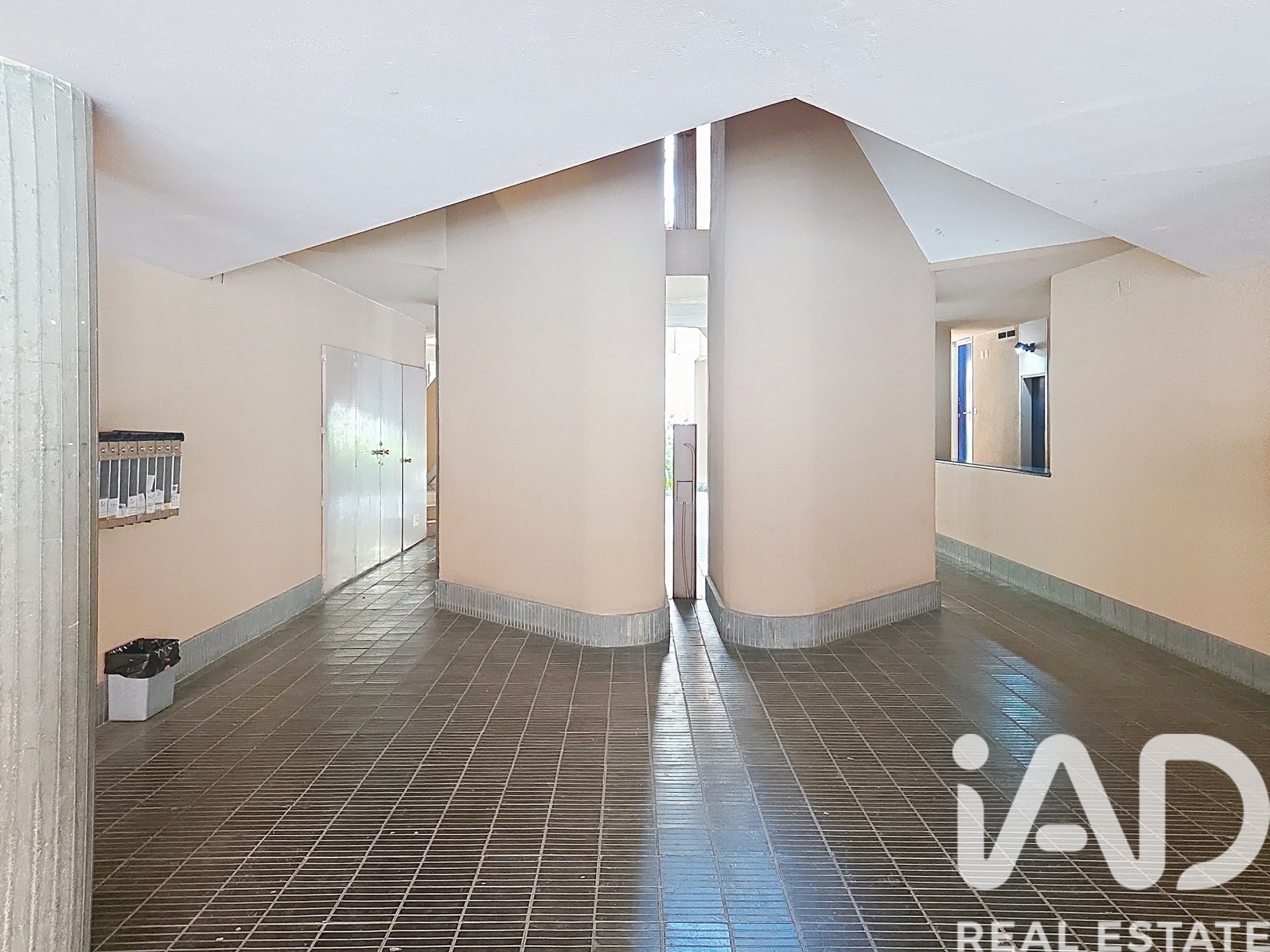 Wohnung in Barcelona, Spanien 3 Schlafzimmer, 88 m2 Nr. 172428