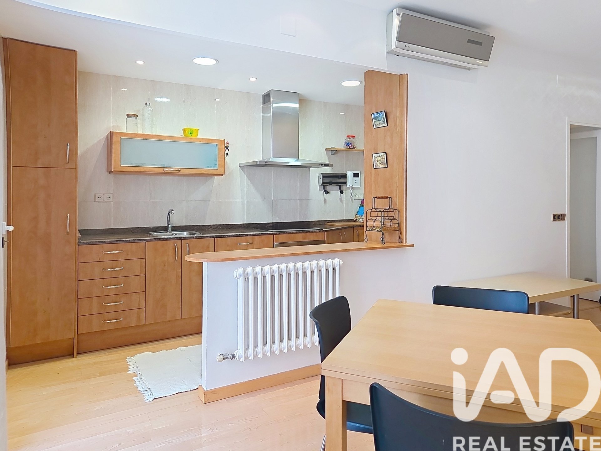 Wohnung in Barcelona, Spanien 3 Schlafzimmer, 88 m2 Nr. 172428