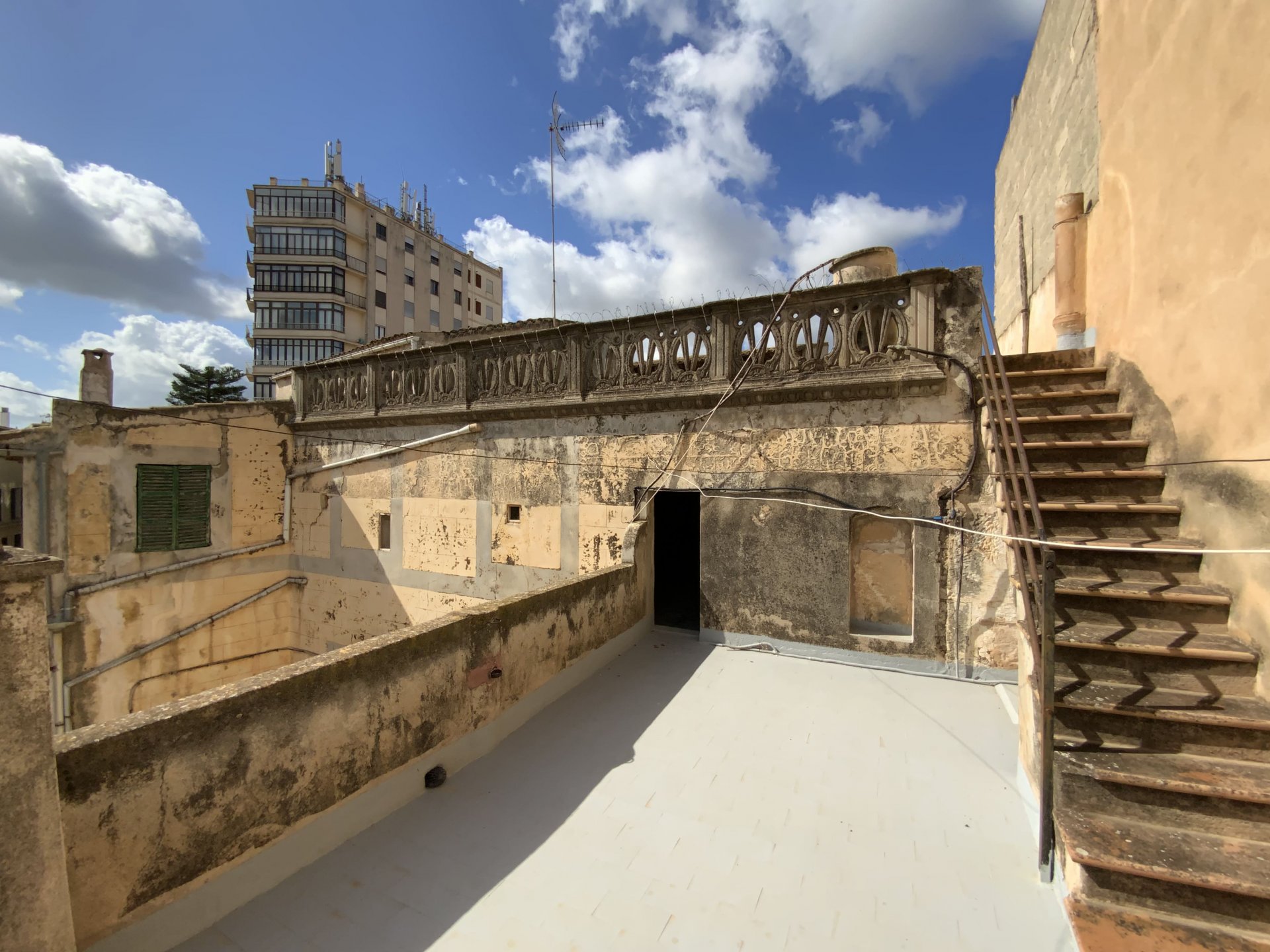 Radhus i Manacor, Mallorca, Spanien 8 sovrum, 600 kvm. Nr. 111844