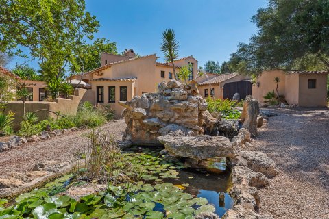 Finca in L'Alqueria Blanca, Mallorca, Spain 5 bedrooms, 703 sq.m. No. 33233
