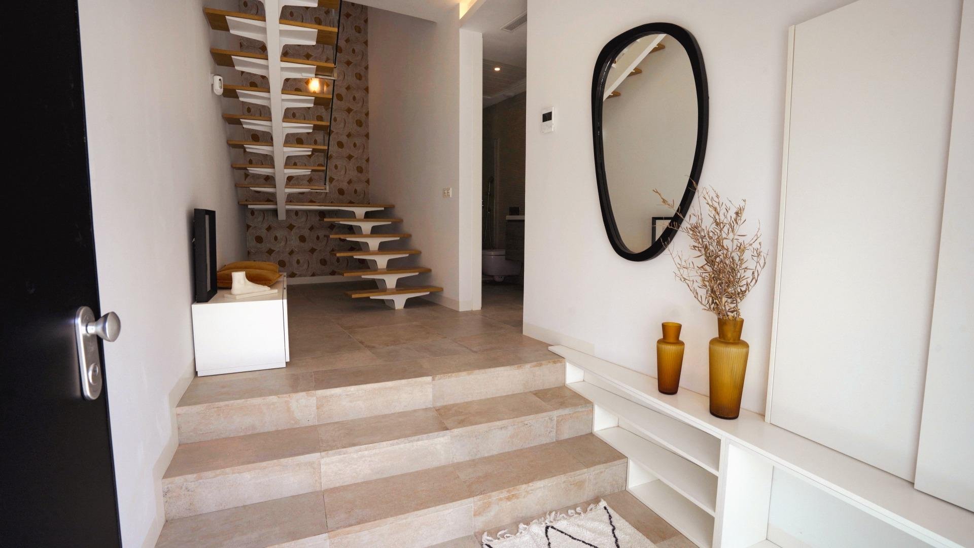 Huvila La Florida, Alicante, Espanja 3 makuuhuonetta, 320 m2 No. 165360