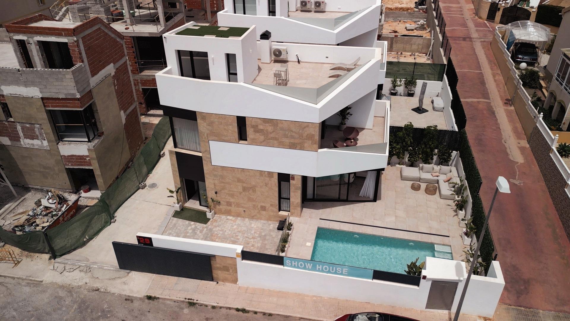 Huvila La Florida, Alicante, Espanja 3 makuuhuonetta, 320 m2 No. 165360