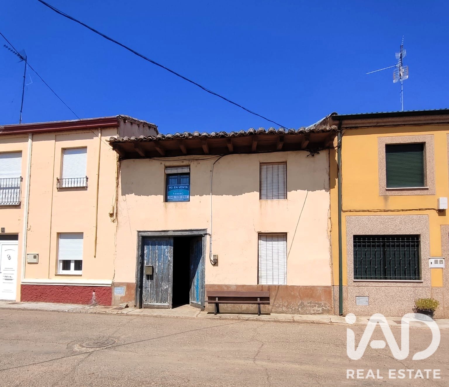 Villa in Leon, Spain 122 sq.m. No. 195095