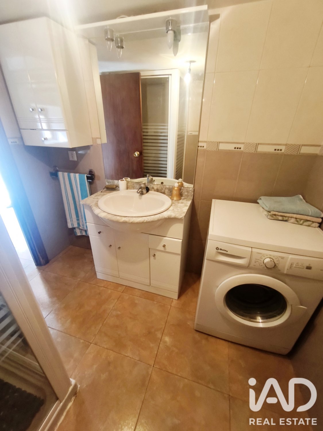 Villa in Vegaquemada, Leon, Spain 5 bedrooms, 156 sq.m. No. 195096