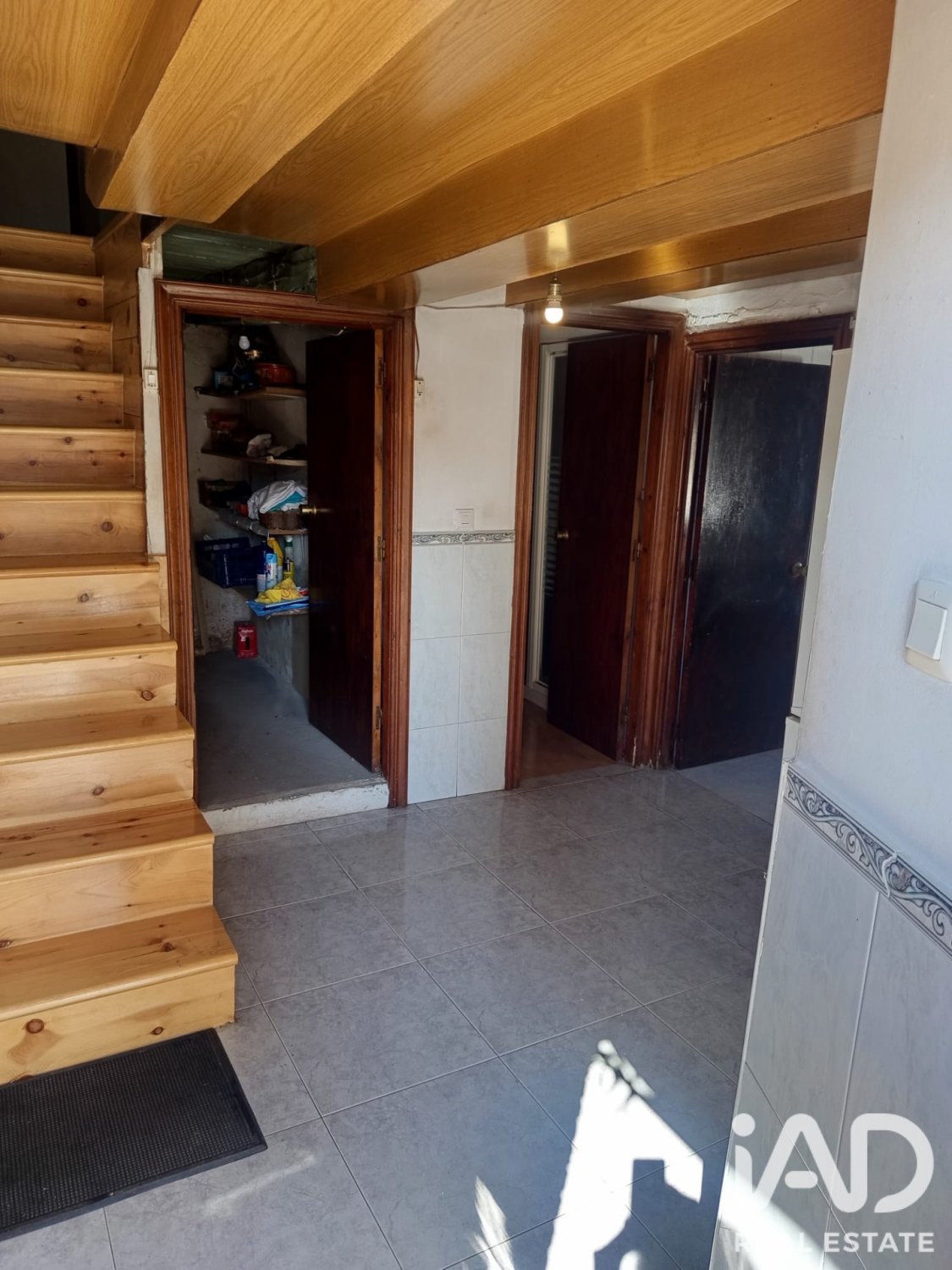 Villa in Vegaquemada, Leon, Spain 5 bedrooms, 156 sq.m. No. 195096