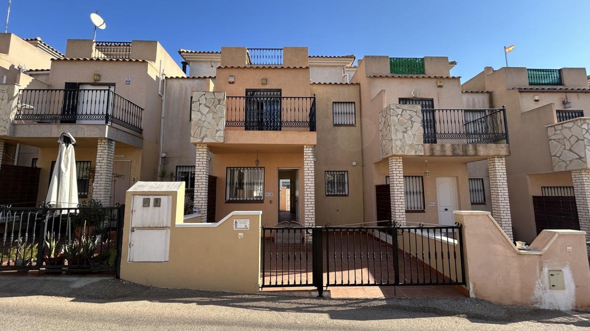 Villetta a schiera a Torrevieja, Alicante, Spagna 2 camere da letto, 90 mq. N° 138397