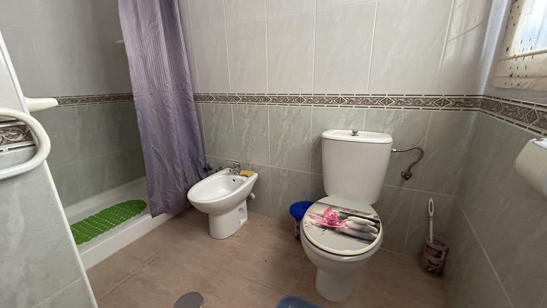 Villetta a schiera a Torrevieja, Alicante, Spagna 2 camere da letto, 90 mq. N° 138397