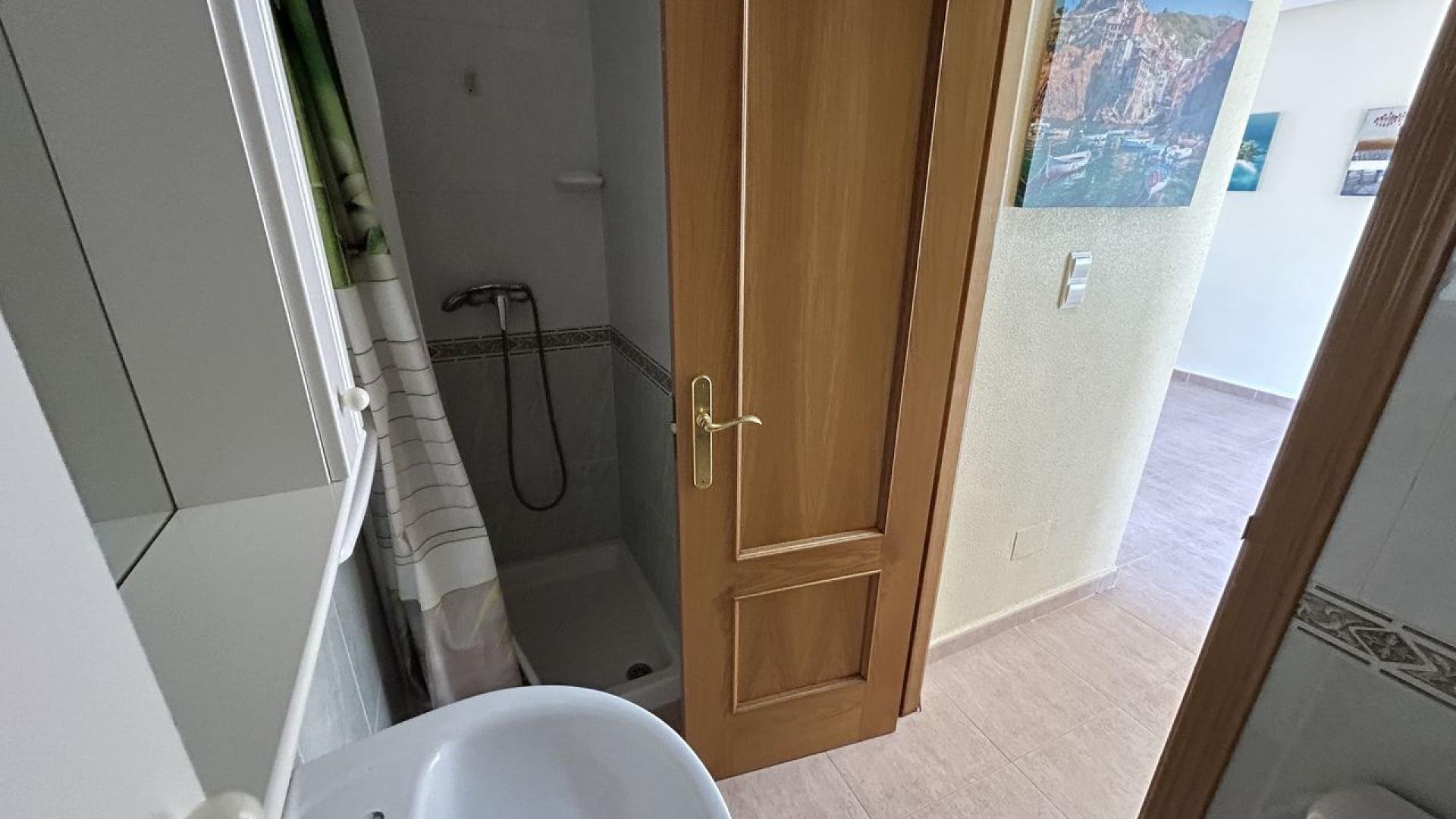 Villetta a schiera a Torrevieja, Alicante, Spagna 2 camere da letto, 90 mq. N° 138397