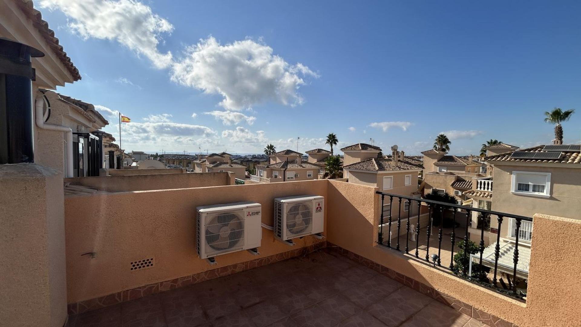 Villetta a schiera a Torrevieja, Alicante, Spagna 2 camere da letto, 90 mq. N° 138397