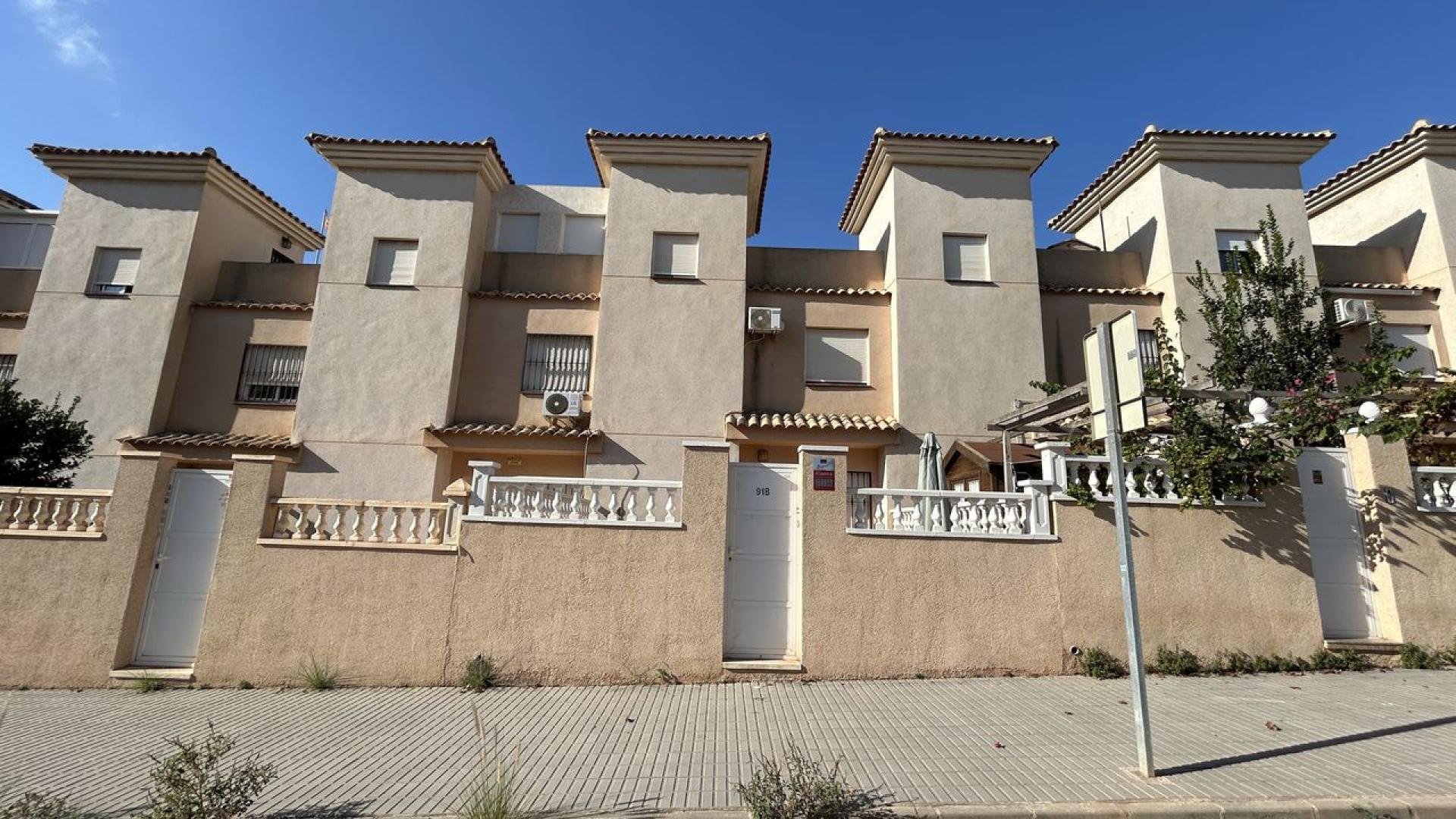 Villetta a schiera a Torrevieja, Alicante, Spagna 2 camere da letto, 90 mq. N° 138397