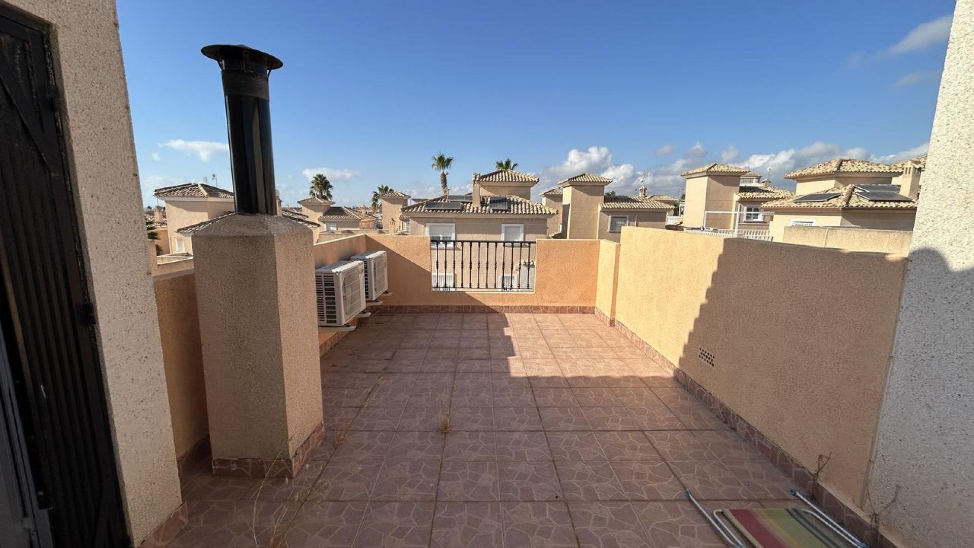 Villetta a schiera a Torrevieja, Alicante, Spagna 2 camere da letto, 90 mq. N° 138397