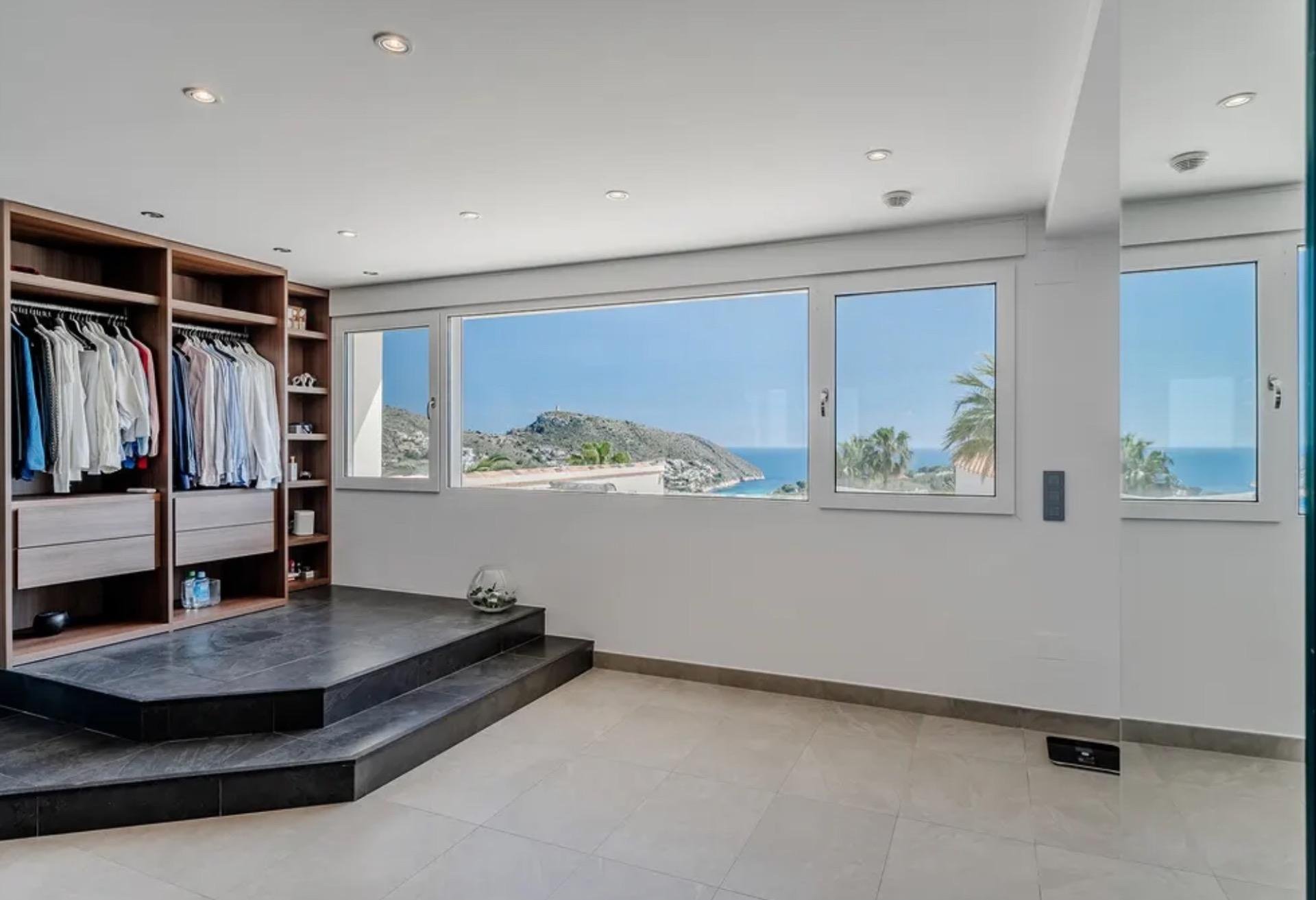 Huvila Moraira, Alicante, Espanja 247 m2 No. 179296