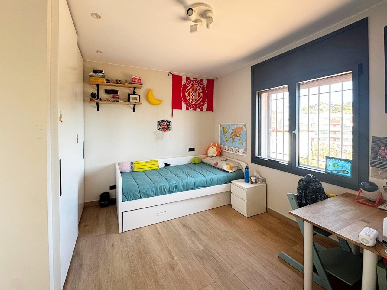 Dom w Lloret de Mar, Girona, Hiszpania 4 sypialnie, 239 mkw. nr 140796