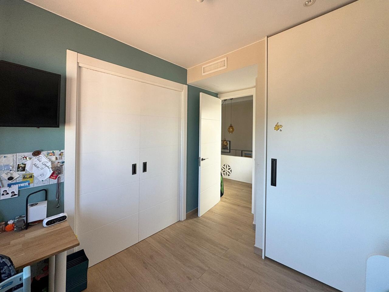 Dom w Lloret de Mar, Girona, Hiszpania 4 sypialnie, 239 mkw. nr 140796