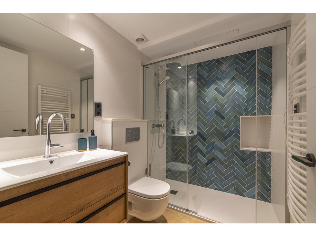 Dom w Lloret de Mar, Girona, Hiszpania 4 sypialnie, 239 mkw. nr 140796