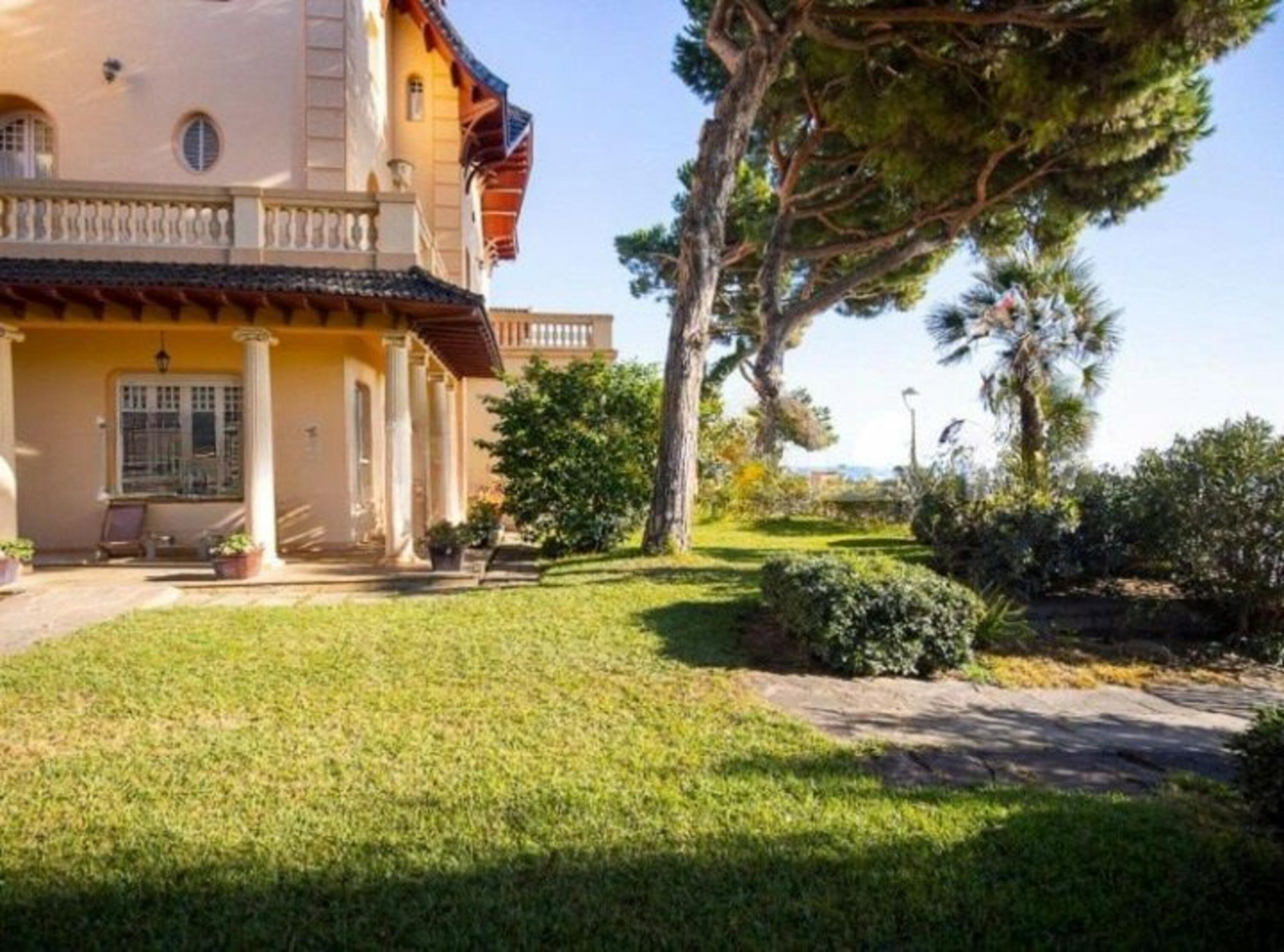 House in Sant Vicenc De Montalt, Barcelona, Spain 9 bedrooms, 1600 sq.m. No. 140794