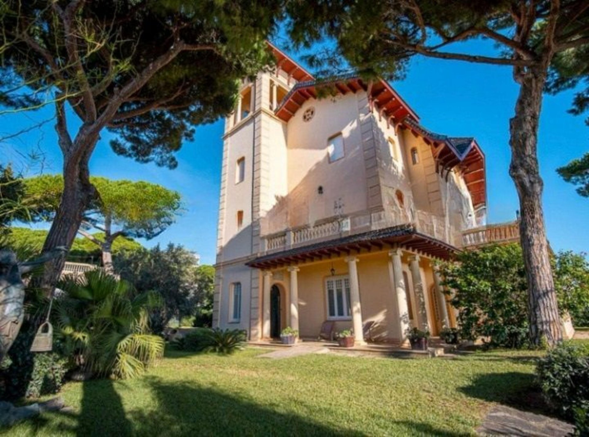 House in Sant Vicenc De Montalt, Barcelona, Spain 9 bedrooms, 1600 sq.m. No. 140794