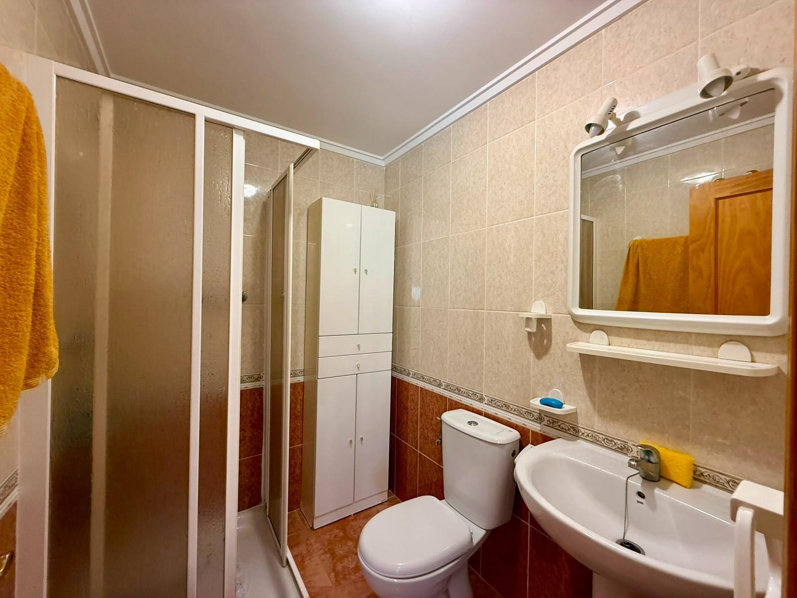 Apartamento en Torrevieja, Alicante, España 3 dormitorios, 82 m2 No. 190345