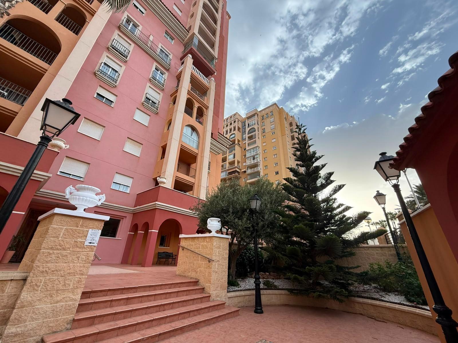 Квартира в Торревьеха, Аликанте, Испания 3 спальни, 110м2 №190346