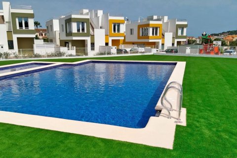 House in La Pedrera, Alicante, Spanien 3 Schlafzimmer, 180 m2 Nr. 165238
