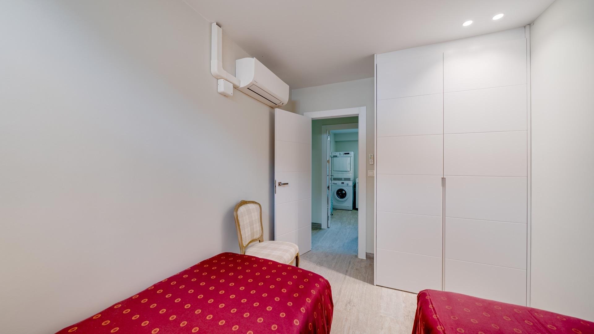 Villa à Finestrat, Alicante, Espagne 5 chambres, 242 m2 No. 165241
