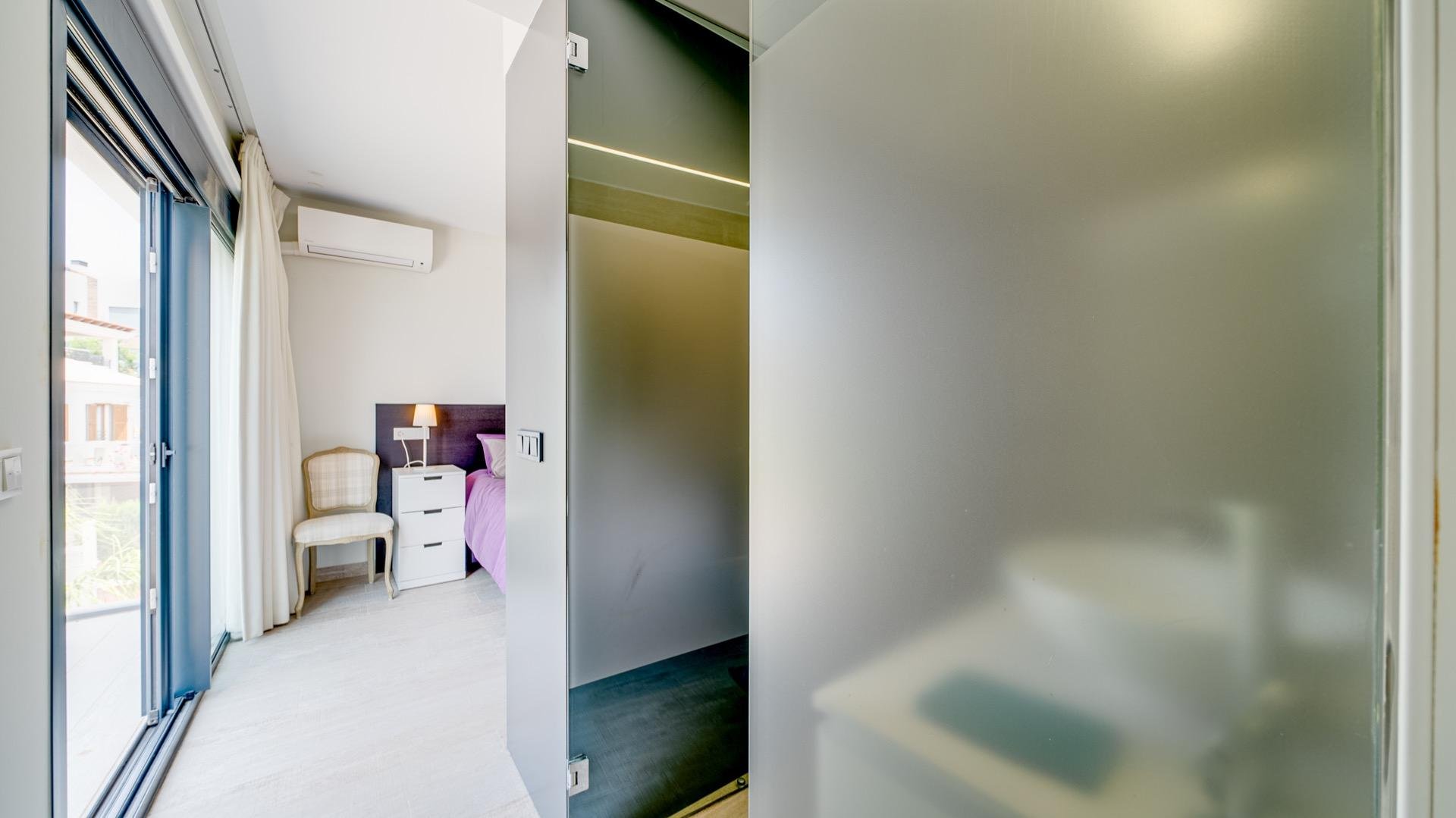 Villa à Finestrat, Alicante, Espagne 5 chambres, 242 m2 No. 165241