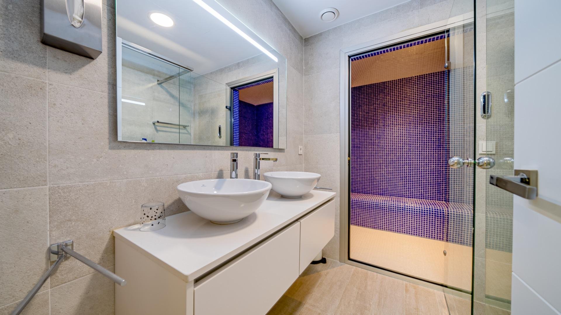 Villa à Finestrat, Alicante, Espagne 5 chambres, 242 m2 No. 165241