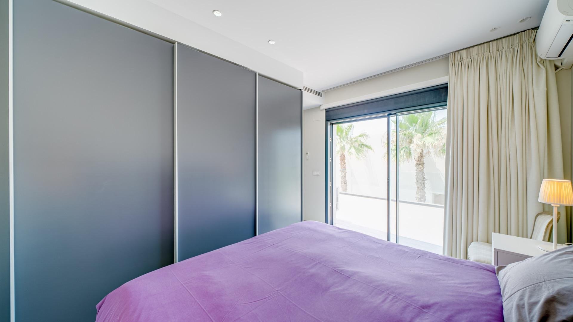 Villa à Finestrat, Alicante, Espagne 5 chambres, 242 m2 No. 165241