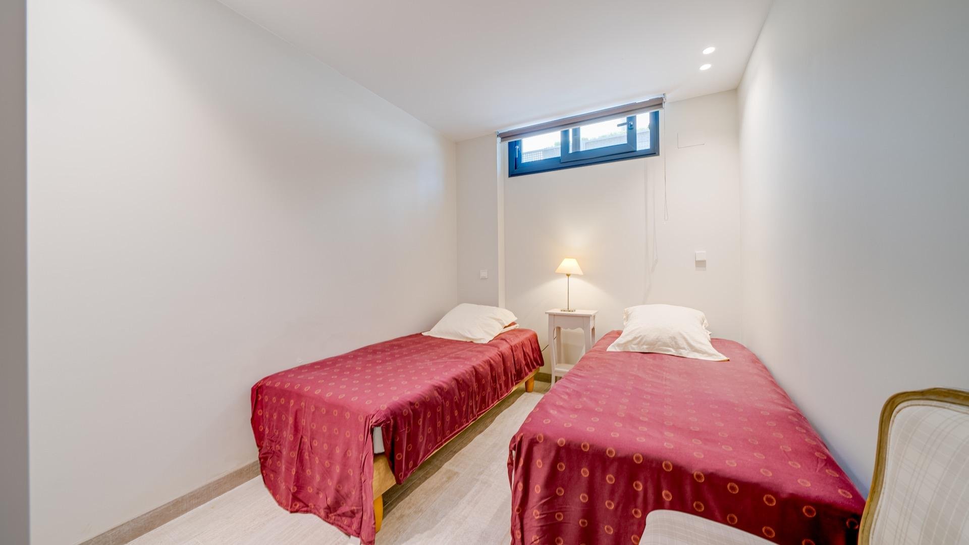 Villa à Finestrat, Alicante, Espagne 5 chambres, 242 m2 No. 165241