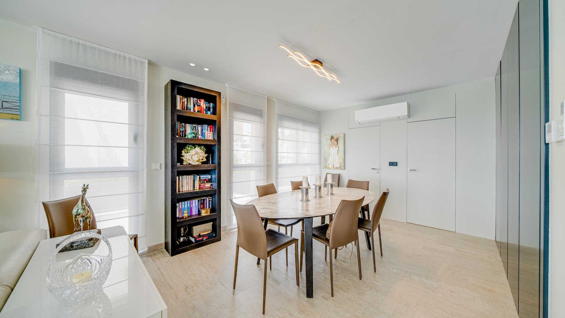 Villa à Finestrat, Alicante, Espagne 5 chambres, 242 m2 No. 165241