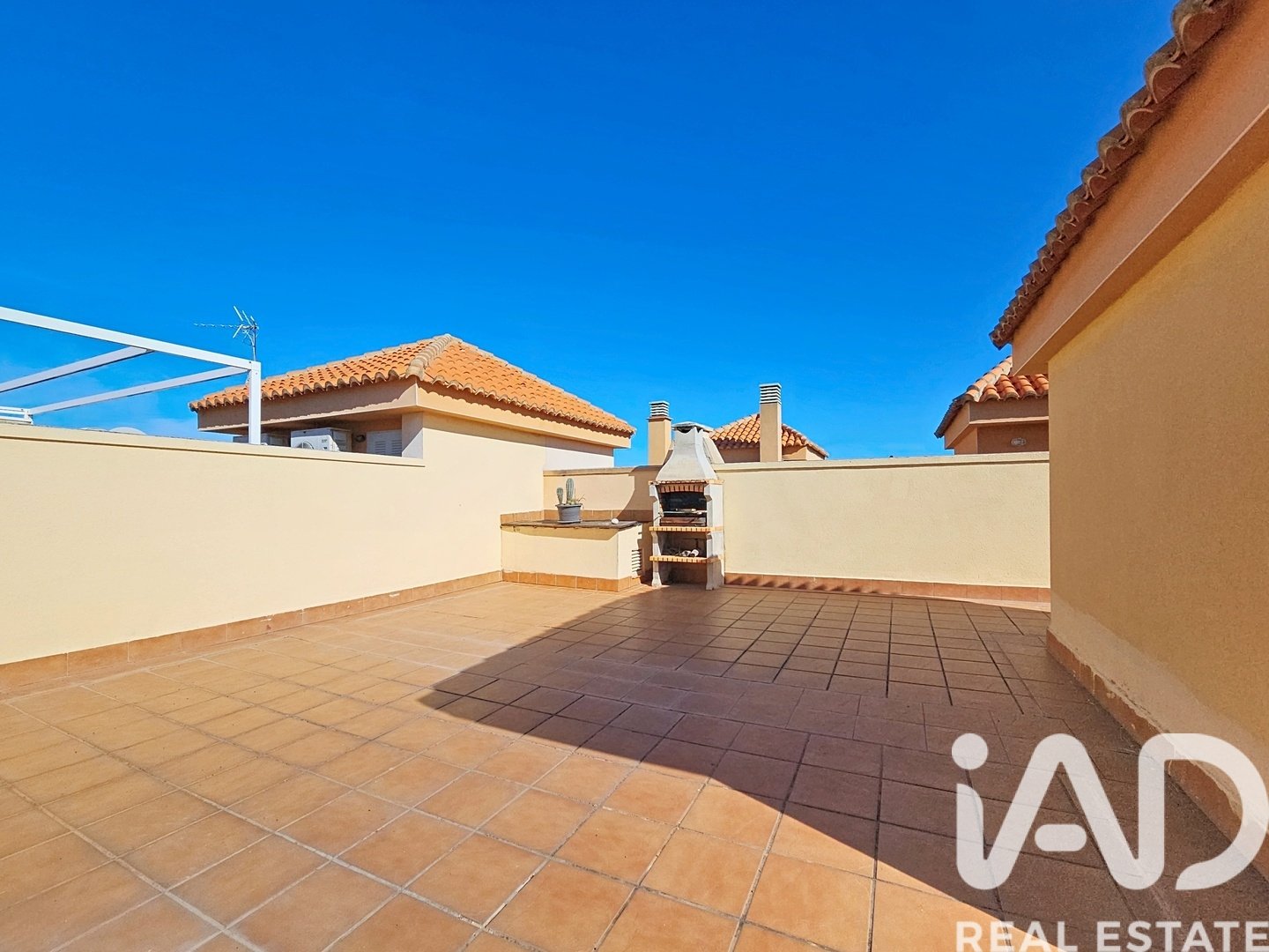 Apartment in Miramar, Valencia, Spain 3 bedrooms, 210 sq.m. No. 152831