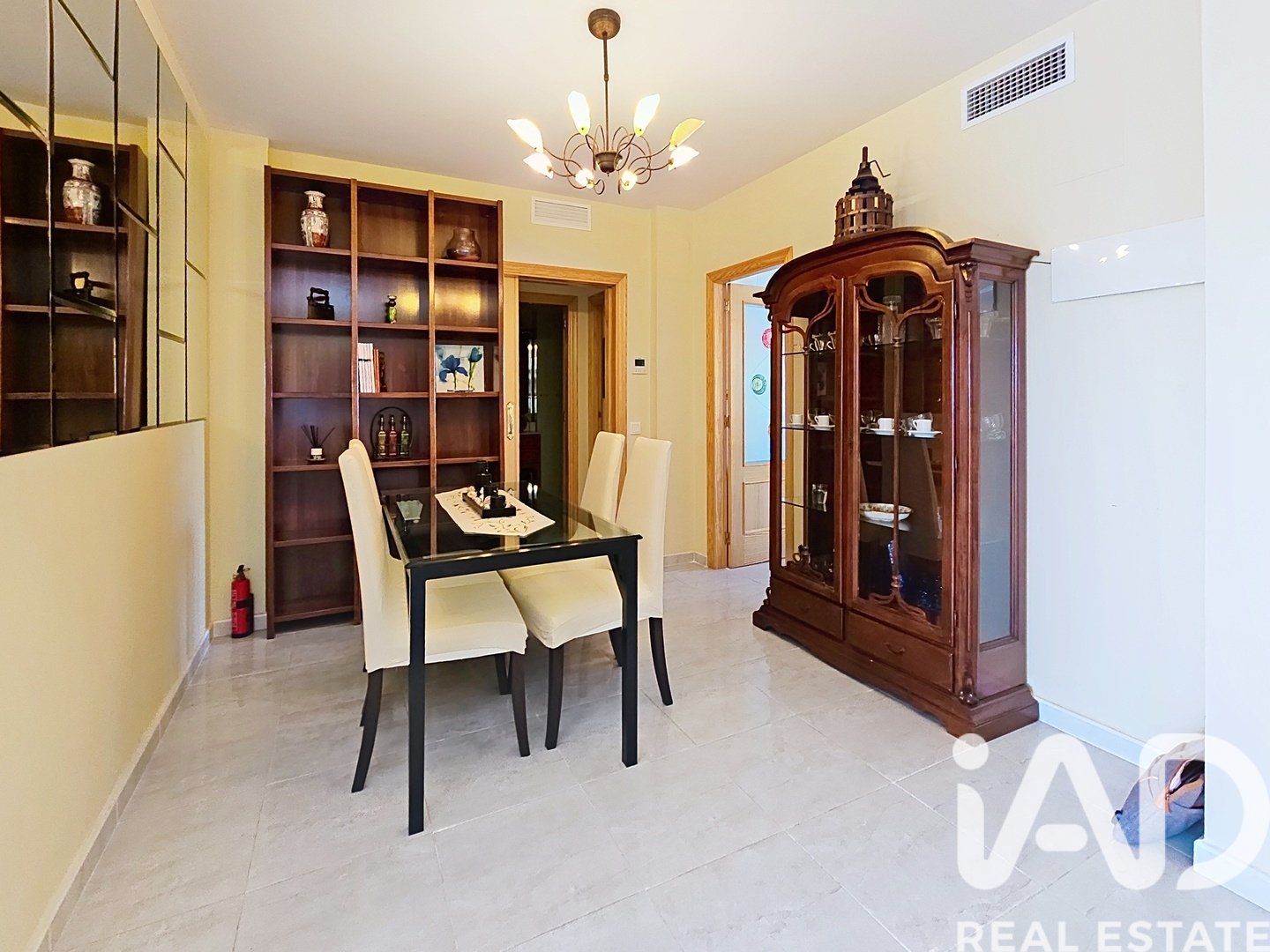 Apartment in Miramar, Valencia, Spain 3 bedrooms, 210 sq.m. No. 152831