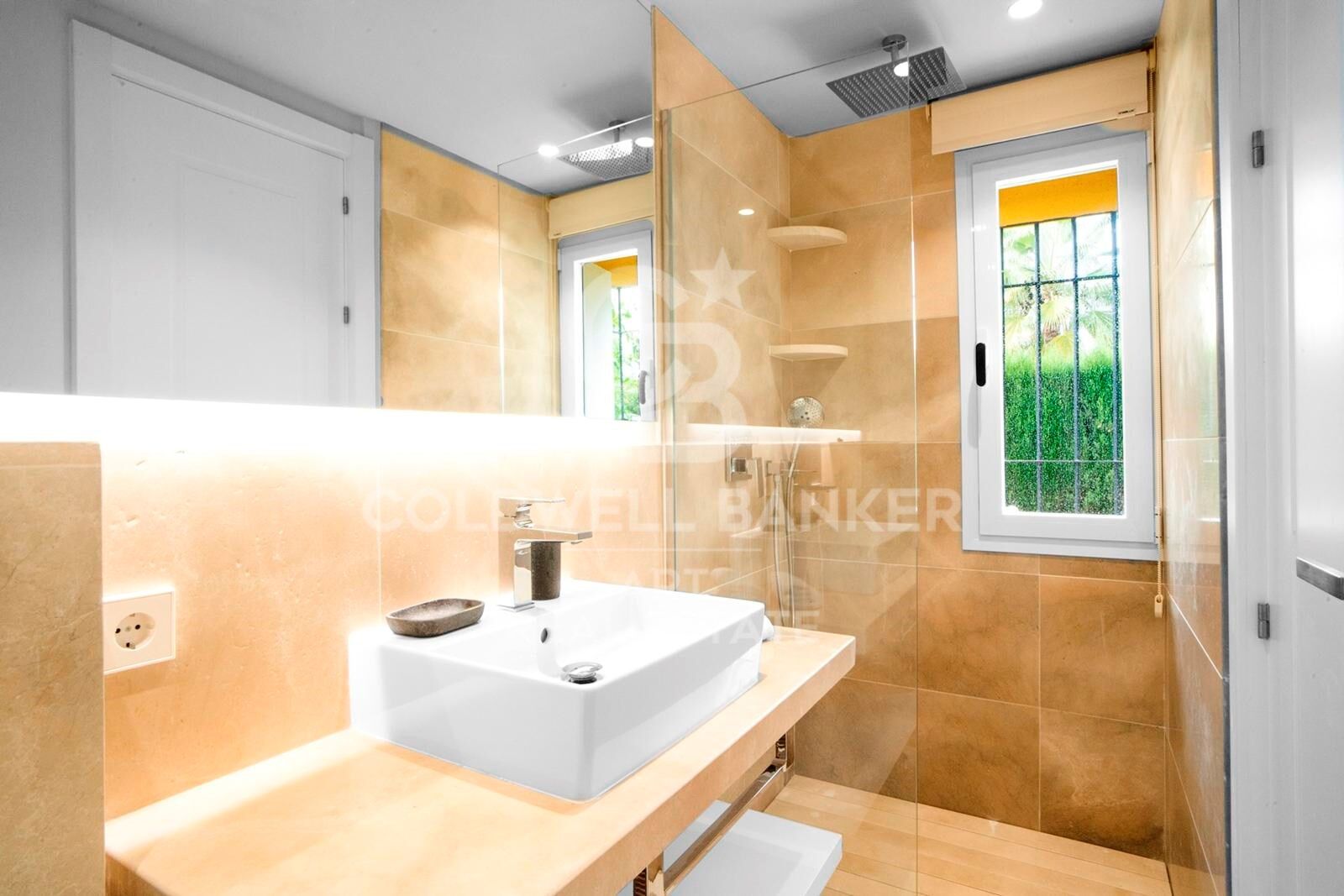 Сasa en Marbella, Málaga, España 4 dormitorios, 220 m2 No. 159533