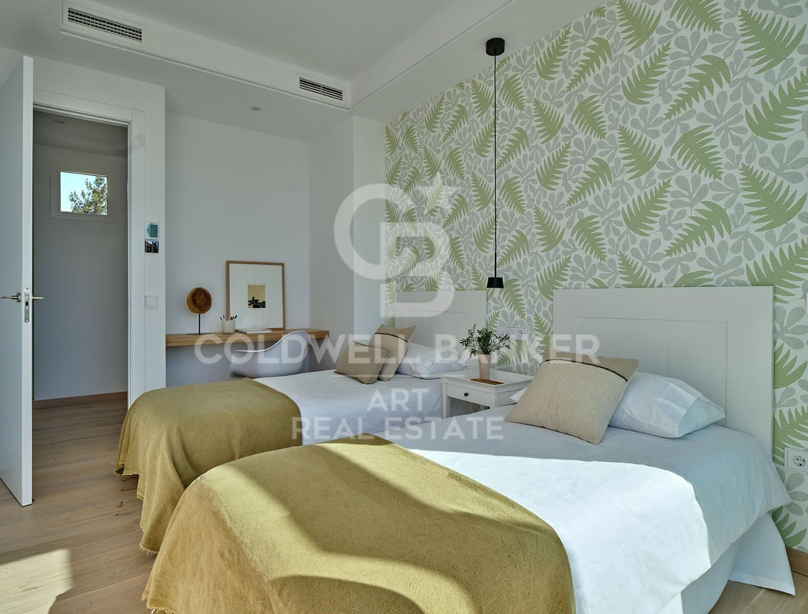 House à Marbella, Malaga, Espagne 5 chambres, 348 m2 No. 159534